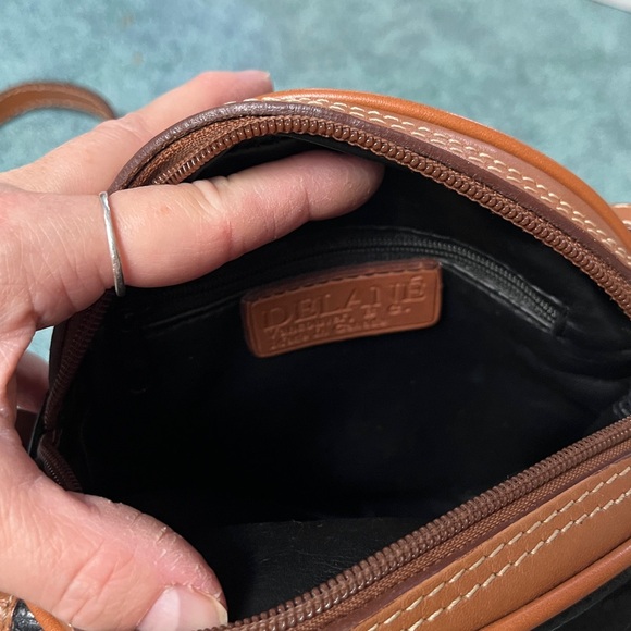 EUC  Delane Canada Pebbled Leather Black & Caramel Leather Crossbody Bag - Picture 11 of 13